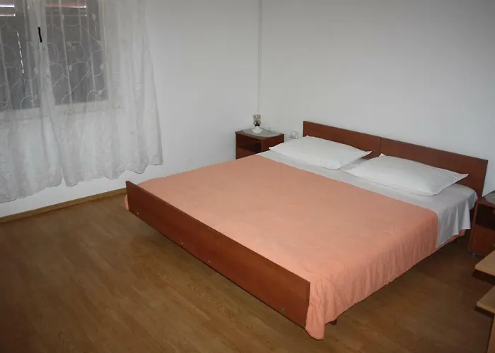 Sobe Stipe Konukevi Primošten